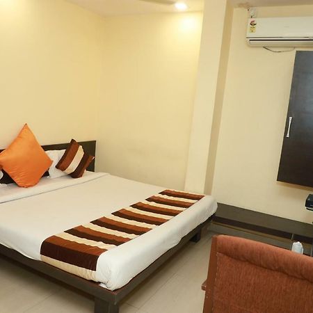 Hotel Suryodaya Ujjain Exterior foto