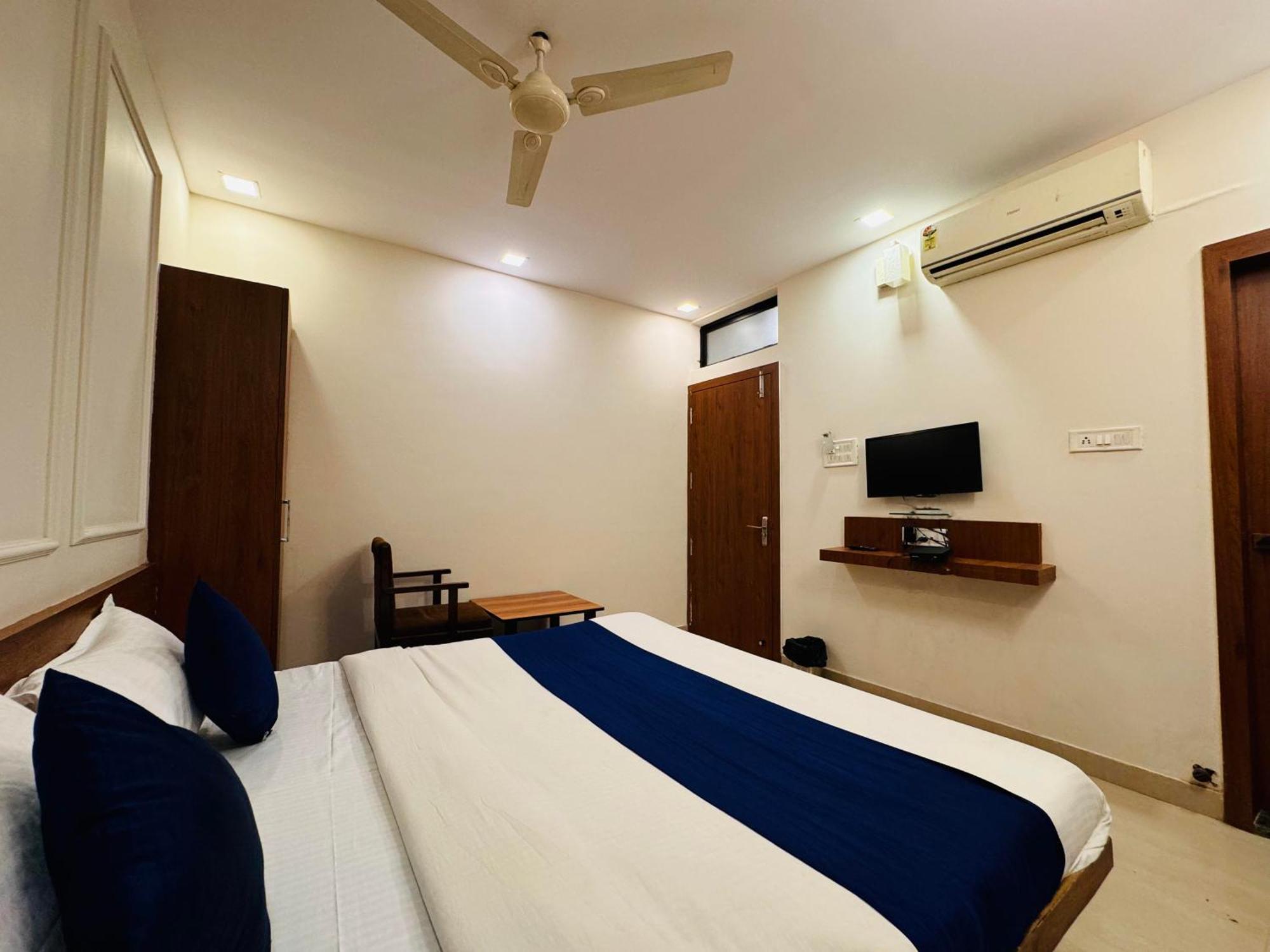 Hotel Suryodaya Ujjain Habitación foto