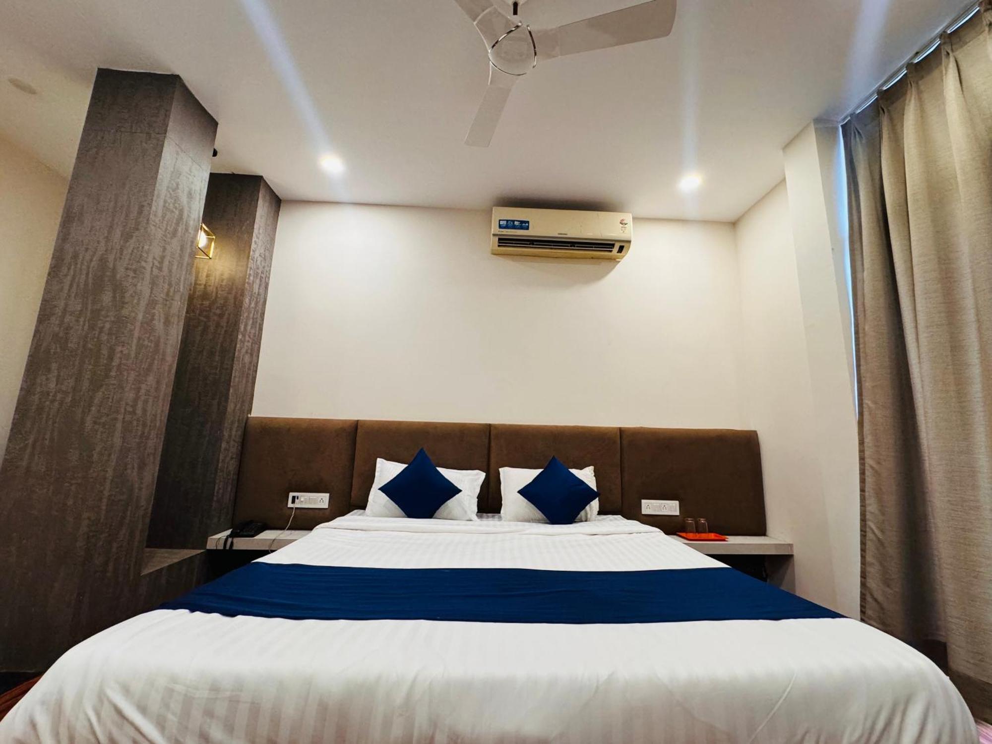 Hotel Suryodaya Ujjain Habitación foto