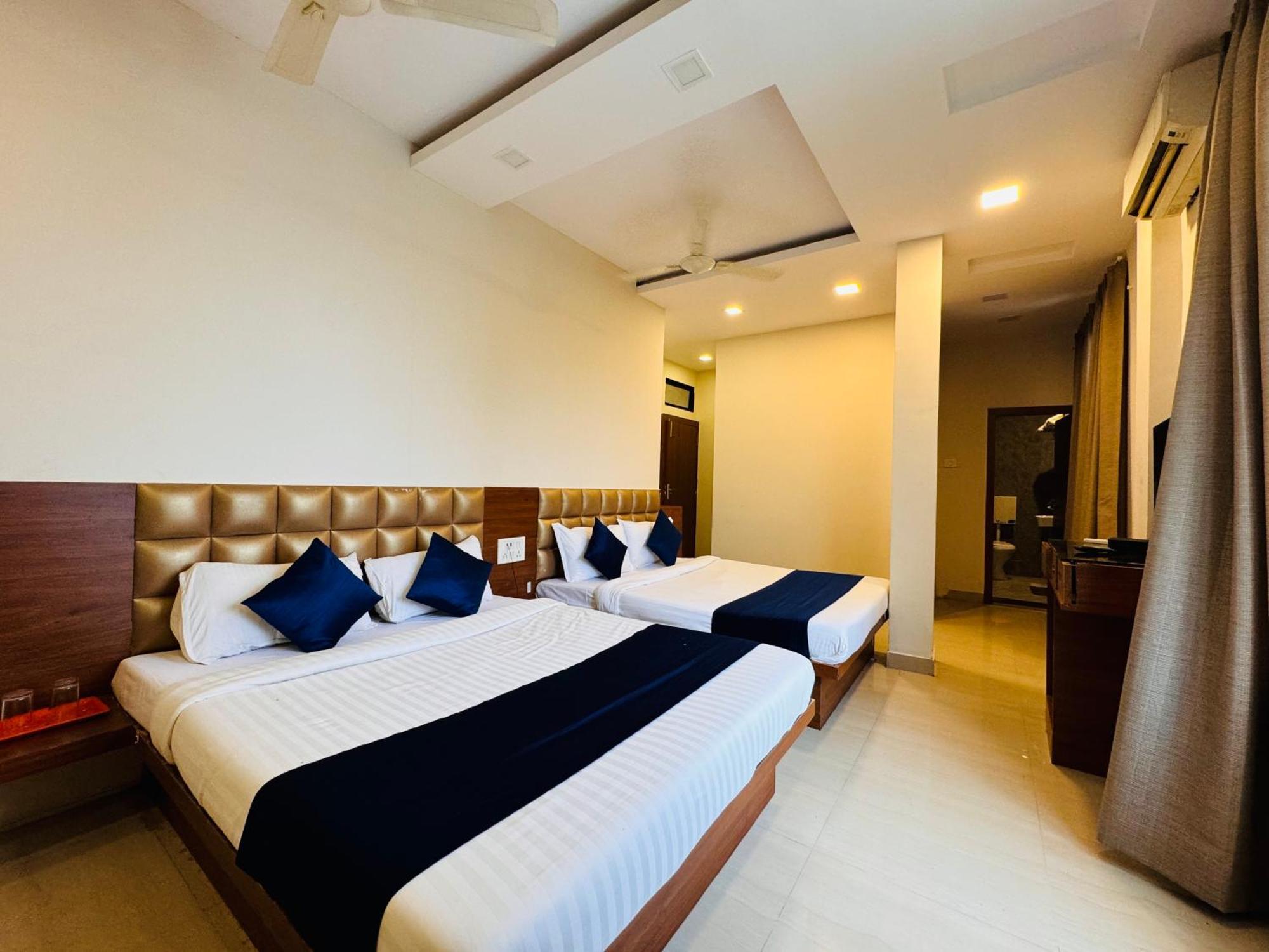 Hotel Suryodaya Ujjain Habitación foto