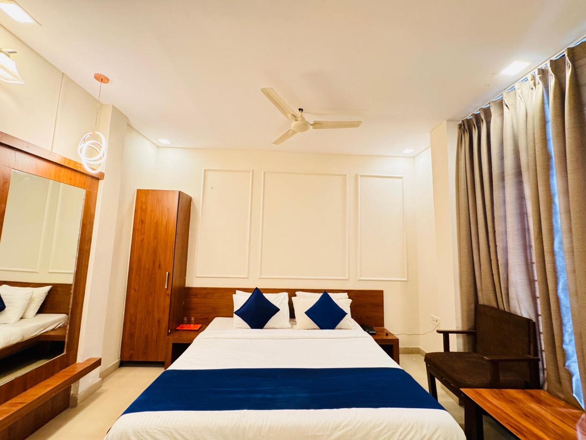 Hotel Suryodaya Ujjain Habitación foto