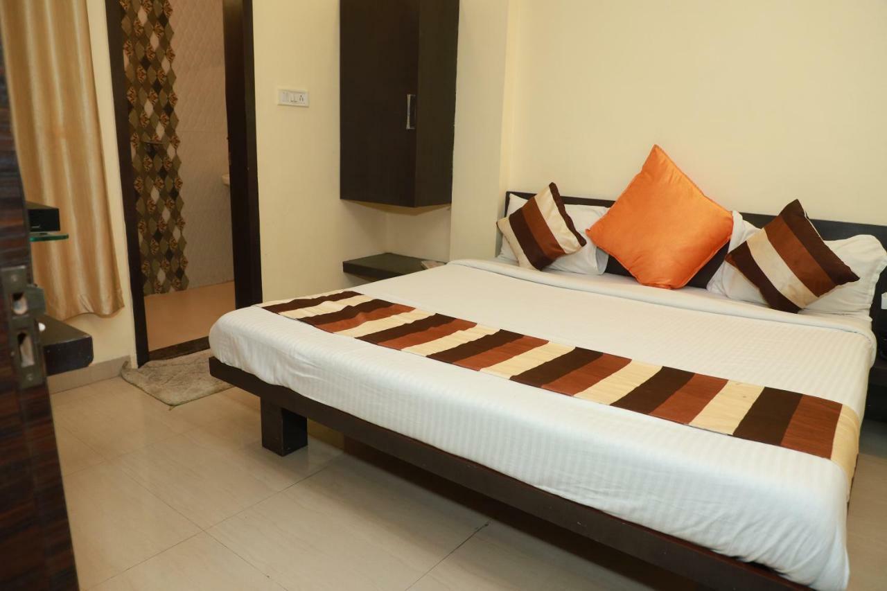 Hotel Suryodaya Ujjain Exterior foto