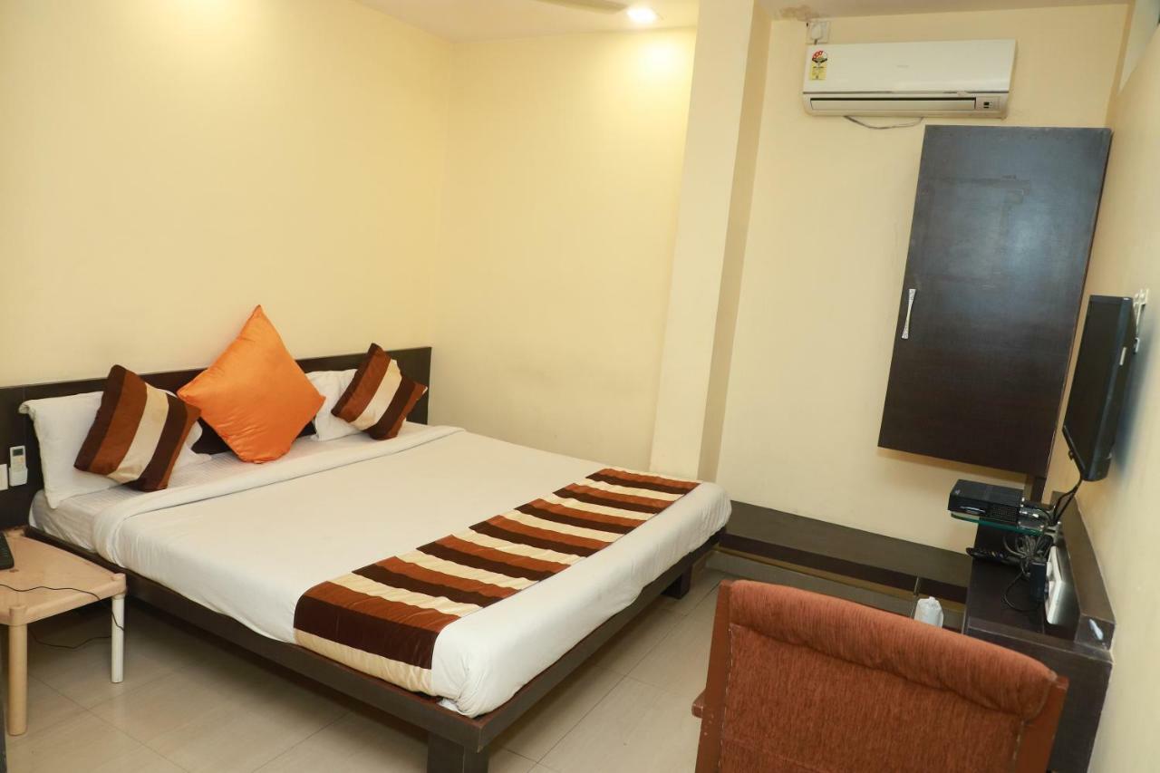Hotel Suryodaya Ujjain Exterior foto